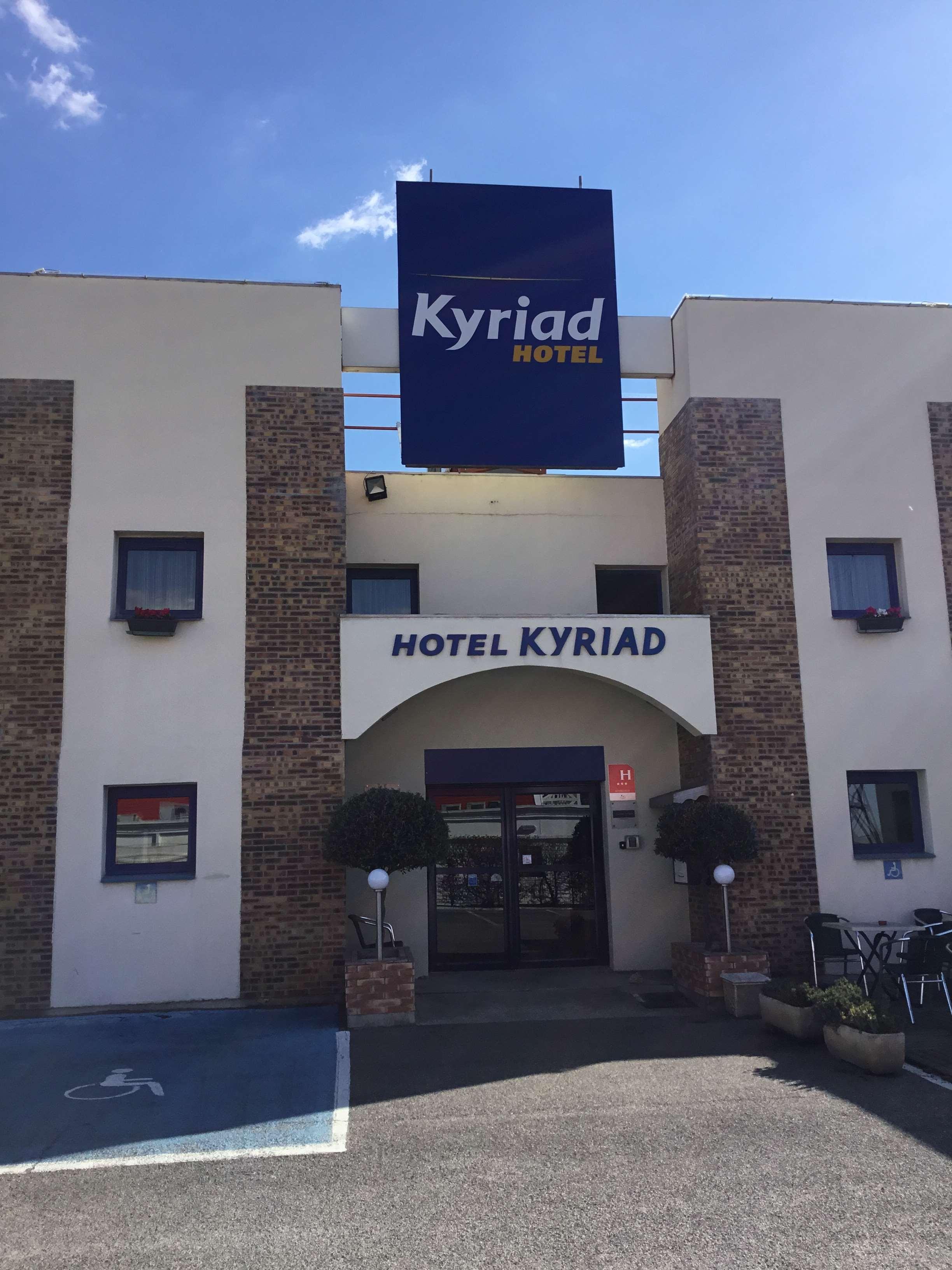 Kyriad Direct Arles Exterior photo