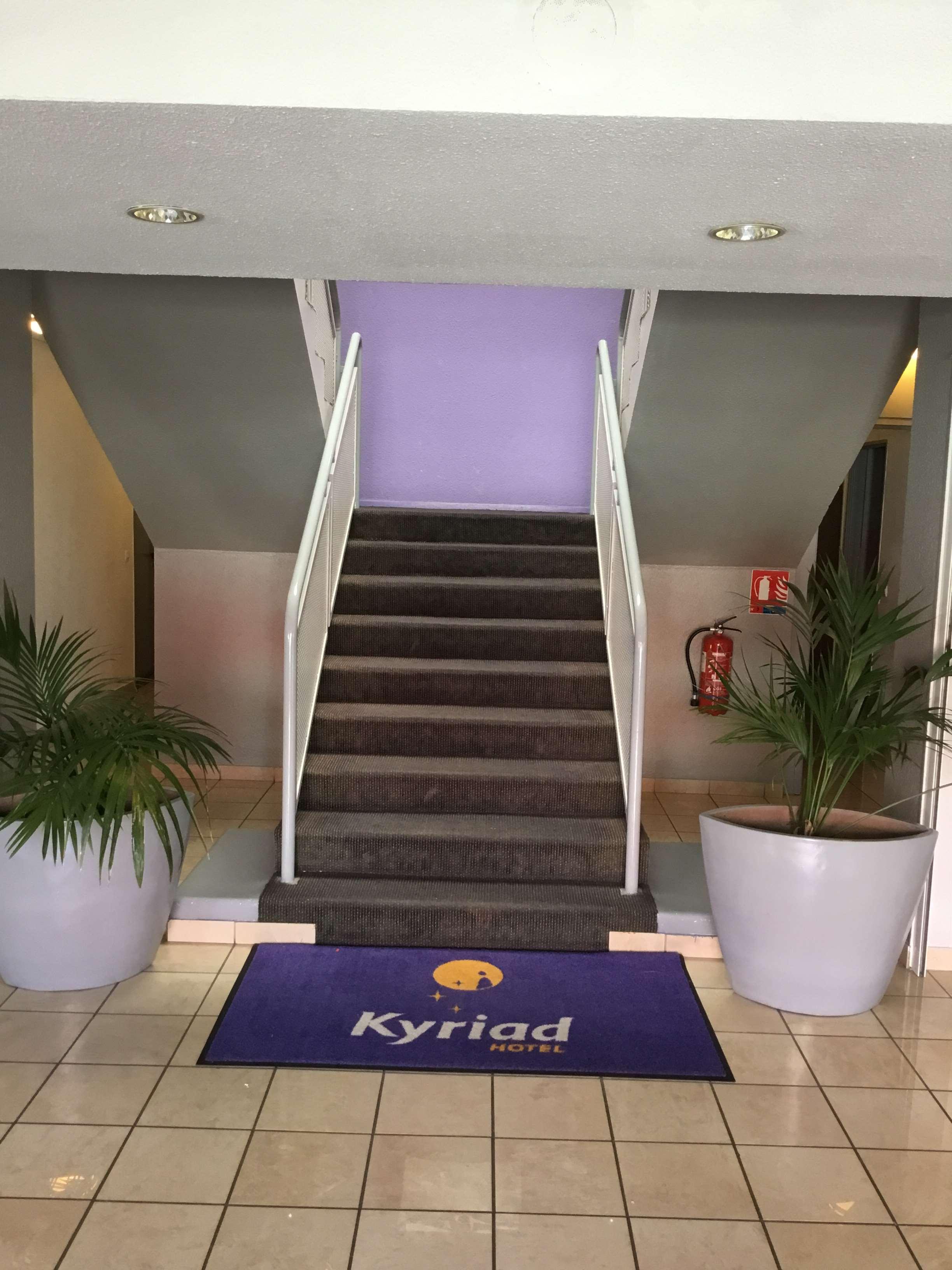 Kyriad Direct Arles Exterior photo